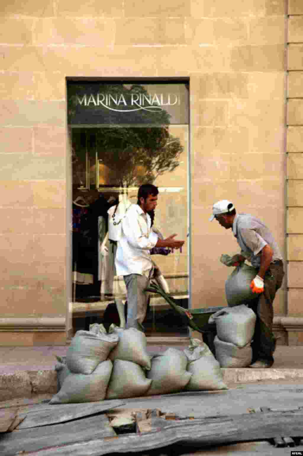 Zəngin və səfil Bakı #13