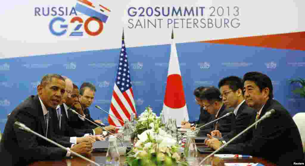 Američki predsjednik Barack Obama (L) sa japanskim premijerom Shinzo Abe (D), Sankt Petersburg, 5. septembar 2013. 