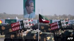 Military personnel in Pakistan, which ranked 11th, escort the short-range NASR surface-to-surface missile at a Pakistan Day parade in Islamabad in March 2017.