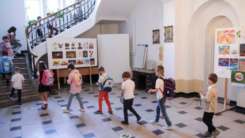 FOTO. Prima zi de școală în România