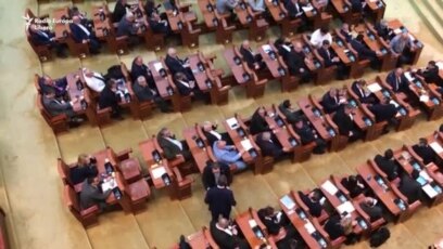Victor Ponta s-a îmbrâncit cu un deputat PSD