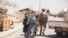Forțe americane, asistând evacuarea din Afganistan