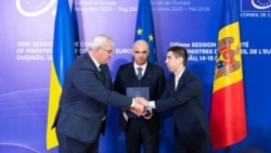 Secretarul General al CoE, Alain Berset, și ministrul moldovean de Externe, Mihai Popșoi, transmit omologului ucrainean, Andrii Sibiha, rezoluția de creare a Comitetului de Management al Tribunalului special pentru crima de agresiune împotriva Ucrainei, Chișinău, 15 mai 2026