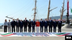 Архива: Премиерот Зоран Заев присуствува на Самитот за Западен Балкан во Трст.   