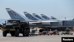 Российские самолеты на базе Хмеймим в Сирии.
