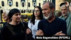 Малхаз Мачаликашвили на акции протеста в Тбилиси