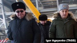 Dmitry Savin (left) had been one of the people supervising the construction of the Vostochny Cosmodrome (file photo).