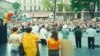 Перша хода по Львову, організована товариством «Джерело», виступ гурту «Пікардійська терція» біля пам’ятника Тарасу Шевченку, 2000-і роки
