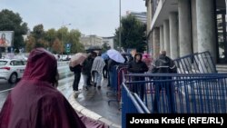 Protestno okupljanje ispred gradskog parlamenta, Novi Sad, 3. oktobar 2025.