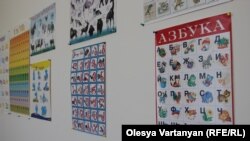 Всего в школы Абхазии в этом учебном году пошли 26 222 ученика. Среди них более 60 детей репатриантов из Сирии