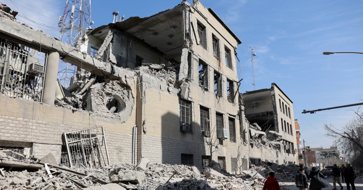 A New Front In Iran War? US Considers Arming Iranian Kurdish Opposition ...