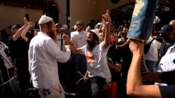 Evreii hasidici „s-au rugat și au dansat” de Rosh Hashanah la Uman, pe fondul războiului din Ucraina