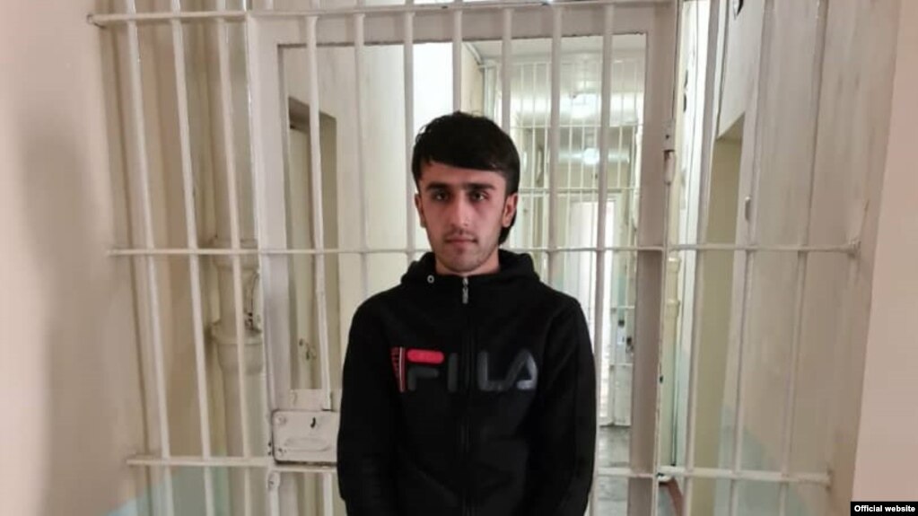 УМВД Душанбе опубликовало фото студента, напавшего с ножом на декана в Технологическом университете