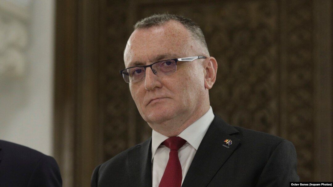 Ministrul Educației Sorin Câmpeanu a dat semnalul pentru ca școlile să ceară trecerea în sistem online din motive administrative.