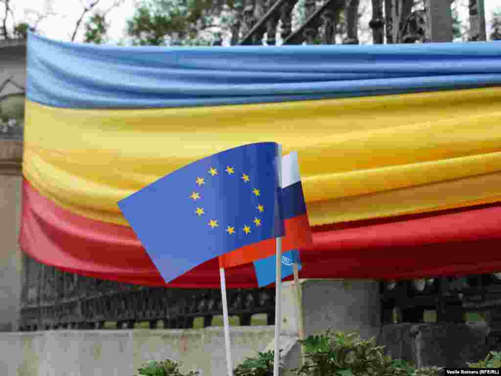 Steagul mare și cel mic