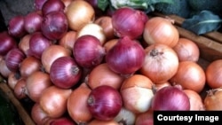 Onions at a food market in Iran. File photo