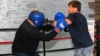 Кадыров «воспитывает» министров на боксерском ринге