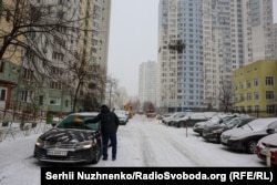 КИЇВ – Обстріл Києва дронами та ракетами. Наслідки. Дарницький район, Київ, 9 січня 2026 року