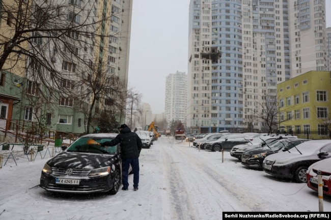 КИЇВ – Обстріл Києва дронами та ракетами. Наслідки. Дарницький район, Київ, 9 січня 2026 року