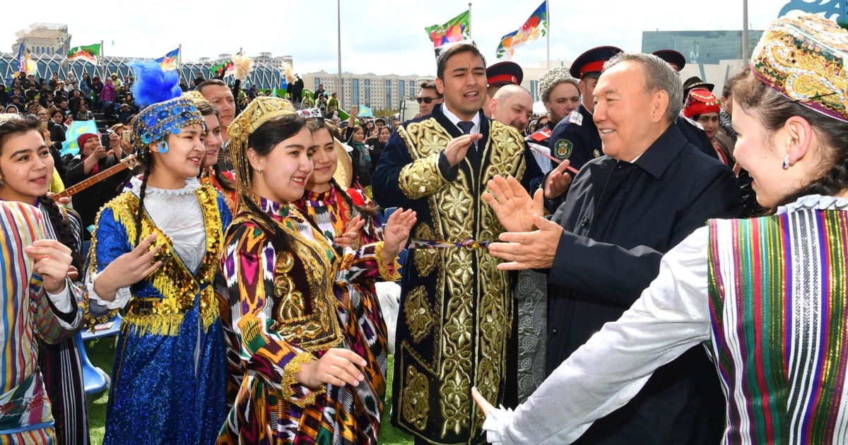 Күйеуі мен әйелі ғашыққа арналған би секс