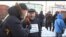 Участники акции у Соловецкого камня