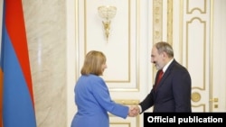 Armenian Prime Minister Nikol Pashinian meets with newly appointed U.S. Ambassador to Armenia Lynne Tracy, Yerevan, 22 March, 2019