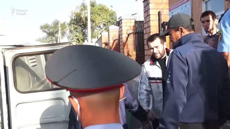 Суд в Кыргызстане заменил двум гражданам Таджикистана пожизненный срок на 15 лет колонии