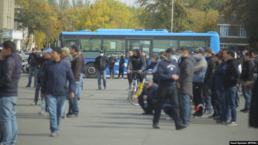Бишкек. Эски аянттагы митинг.