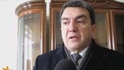 Tarixi binanı sökürlər