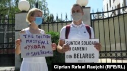 Pichet în fața ambasadei belaruse din Chișinău, 13 august