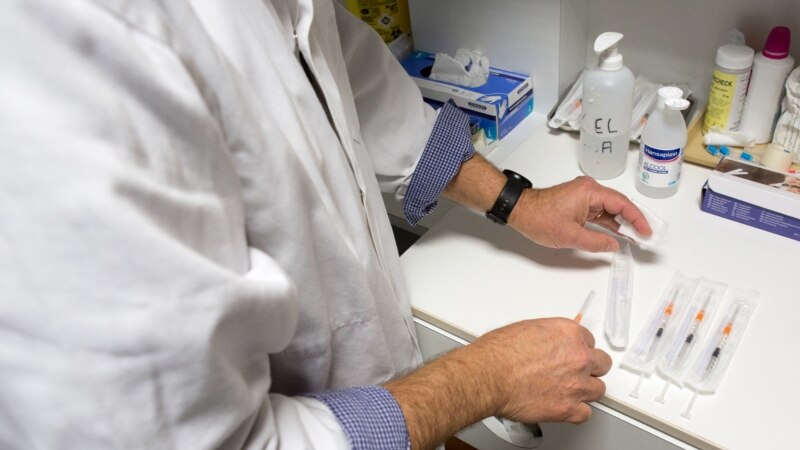 Vlada FBiH formira tim za pregovore za nabavku vakcina