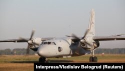 Un avion militar de transport An-26 (foto: arhivă)