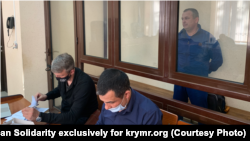 Уладзіслаў Есіпенка ў расейскім судзе Сімфэропаля, архіўнае фота