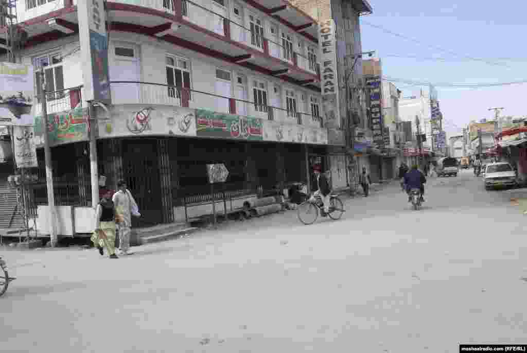 Paksiatn: Quetta explosions shutter down in the city.11JAN2013