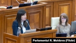 Ministra Finanțelor, Victoria Belous, prezintă în Parlament proiectul politicii fiscale pentru anul 2027, Chișinău, 10 septembrie