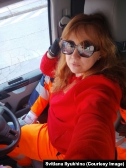 Світлана в автівці
