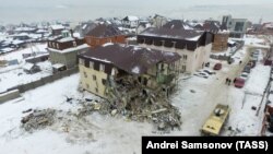 Разрушенный дом в Красноярске