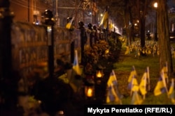 A memorial on the city's main avenue honors Ukrainian soldiers killed in the war.
