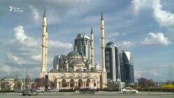 Песков: полиция проверит преследование геев в Чечне