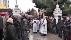 Верующие Севастополя прошли крестным ходом по центру города (видео)