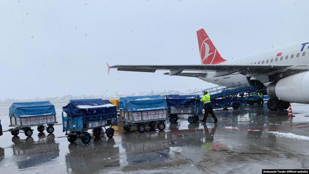 Pomoć Turske stigla je na Aerodrom u Sarajevu