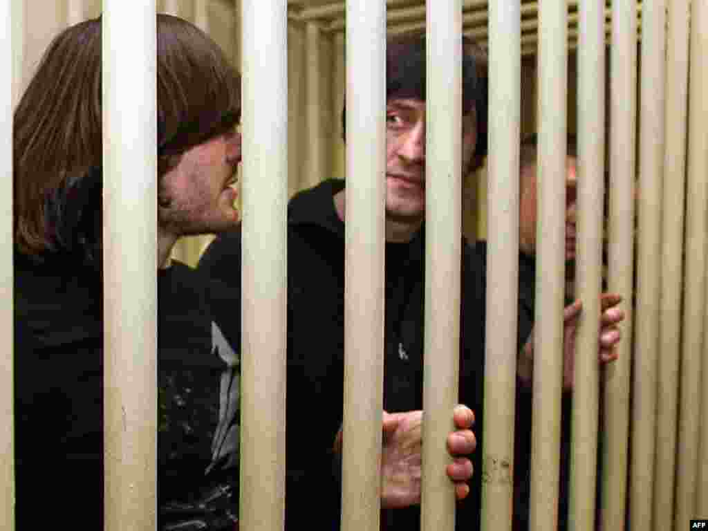 Присяжные по делу об убийстве Анны Политковской признали невиновными всех обвиняемых (AFP)