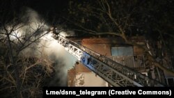 უკრაინის საგანგებო სიტუაციების სამსახურის ცნობით, 11 ნოემბერს დრონებით შეტევის შედეგად ნიკოლაევში დაინგრა 4-სართულიანი სახლის ბოლო სართული.