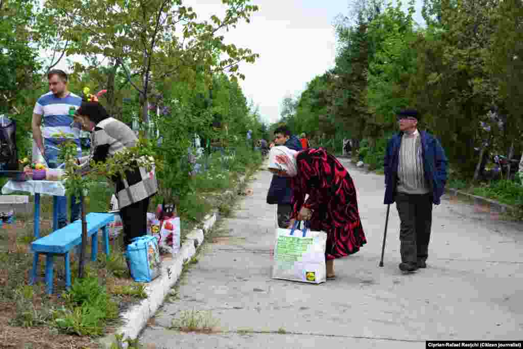 12. Paștele Blajinilor este și un concurs al pomenelor și al bucatelor. (Foto: Ciprian-Rafael Raețchi)