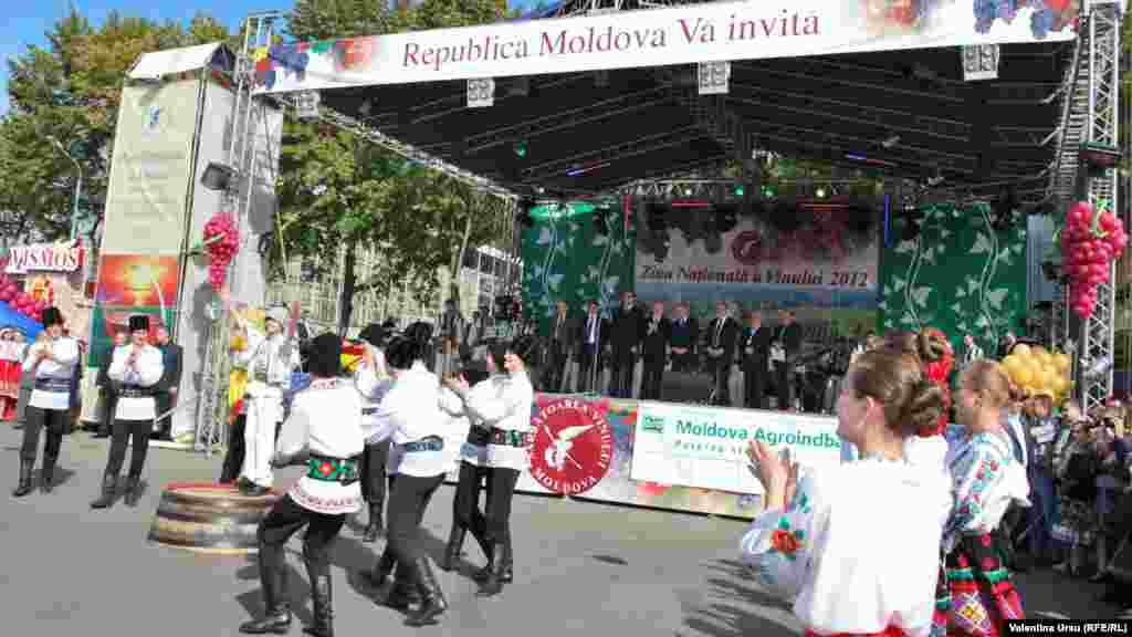 Republica Moldova Vă invită...