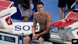 David Popovici a câștigat medalia de aur la Campionatele Mondiale de natație, la proba de 100 de metri liber. 