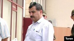 Üzeyir Cəfərov: «Yalnız Britaniya ərazisində ola-ola siyasi sığınacaq istənilə bilər»
