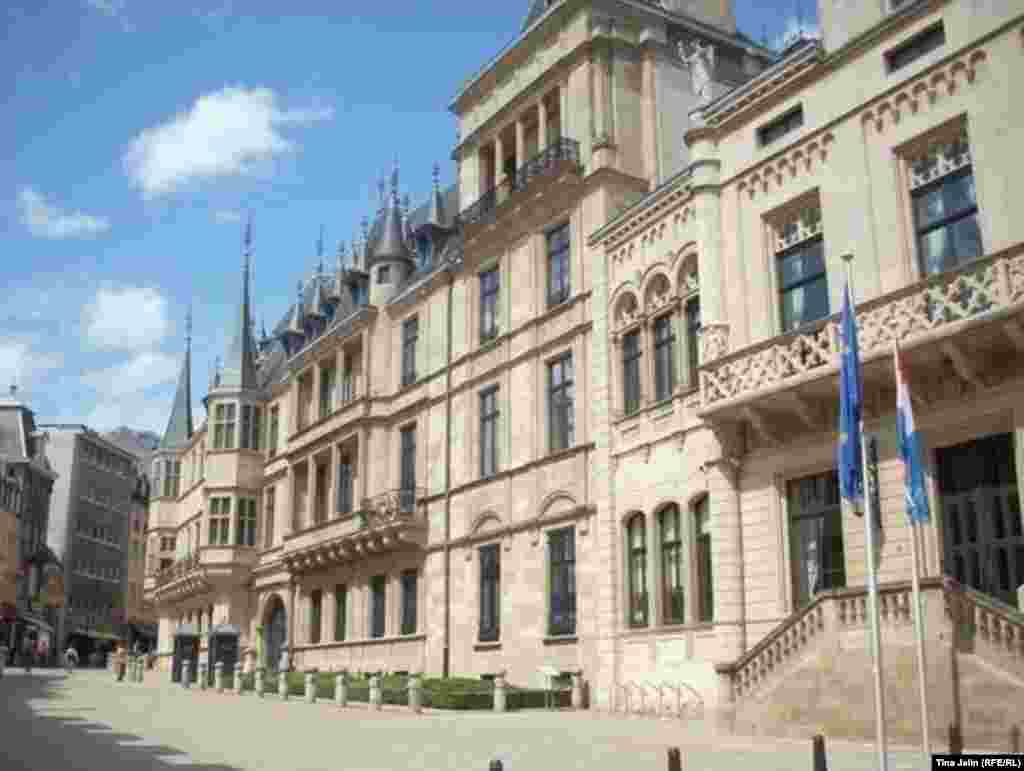 Palais Grand-Ducal et Chambre des Deputes - Palata velikog vojvode