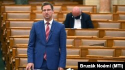  Gulyás Gergely Miniszterelnökséget vezető miniszter az Országgyűlés plenáris ülésén 2021. június 14-én