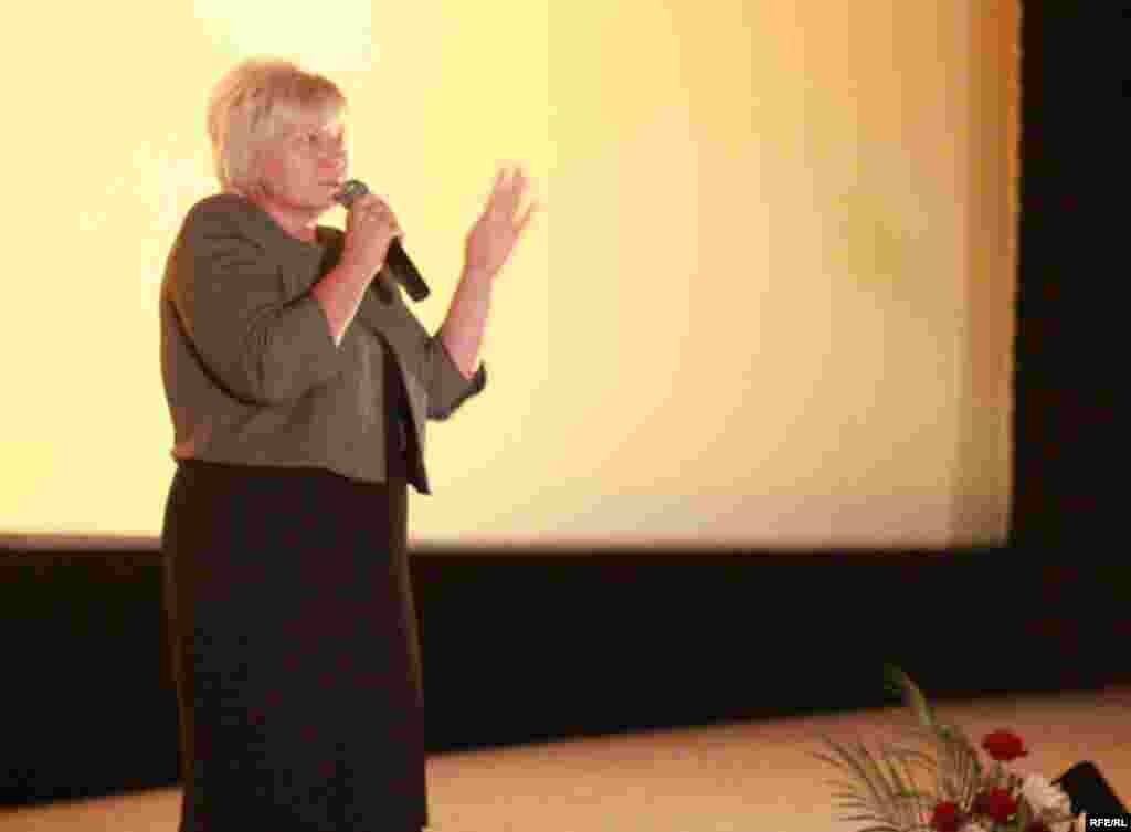 "Бир дүйнөдөн" бир ирмем #21